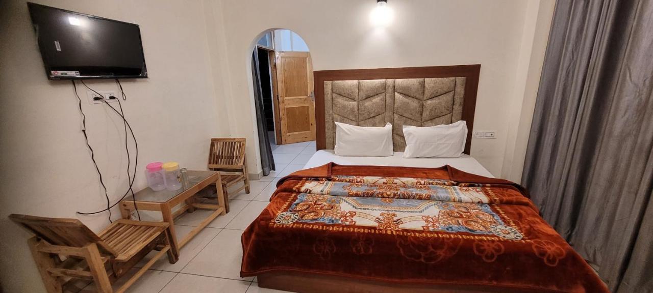 Hotel Snow Country Villa Manali  Bagian luar foto