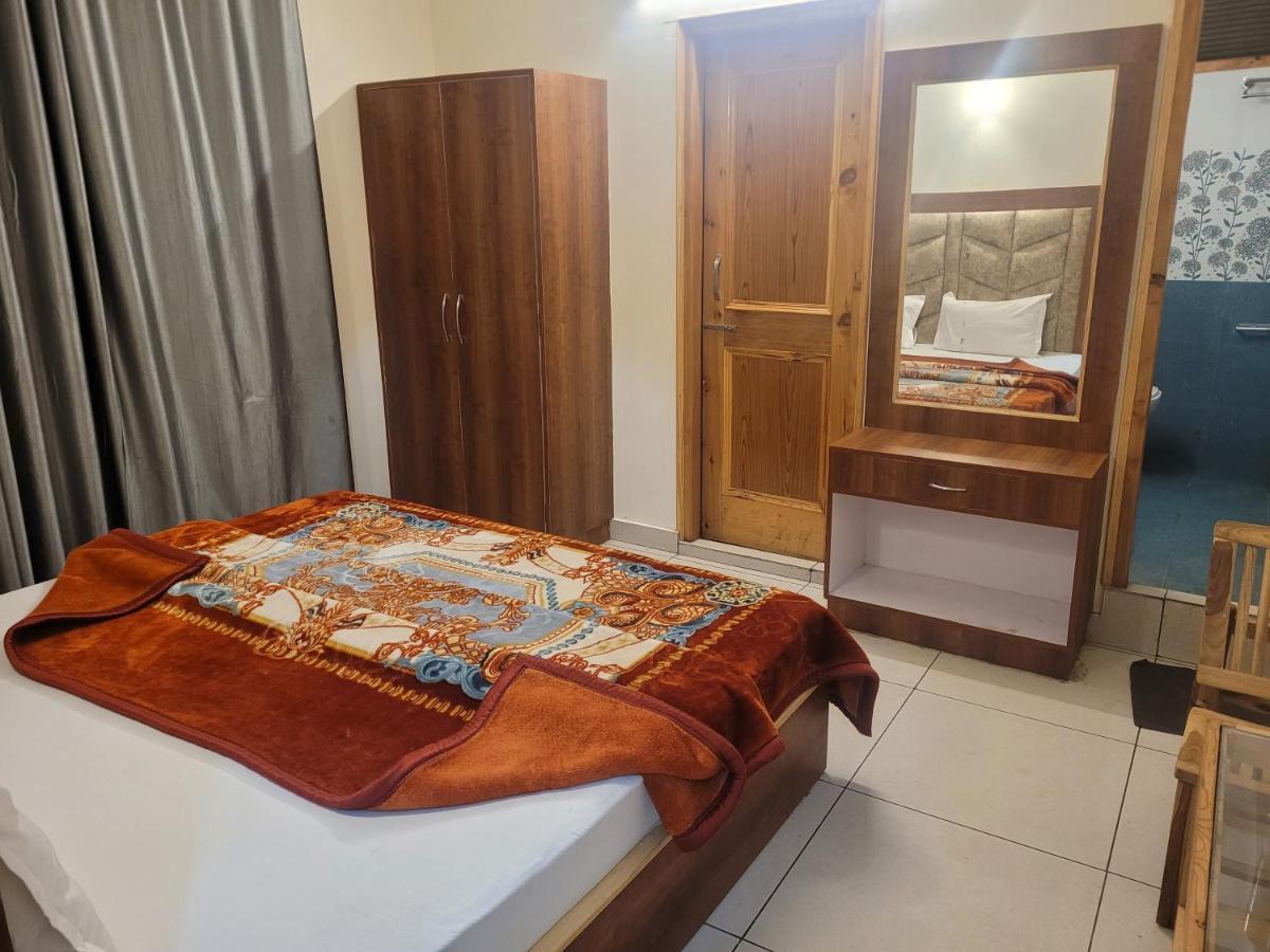 Hotel Snow Country Villa Manali  Bagian luar foto