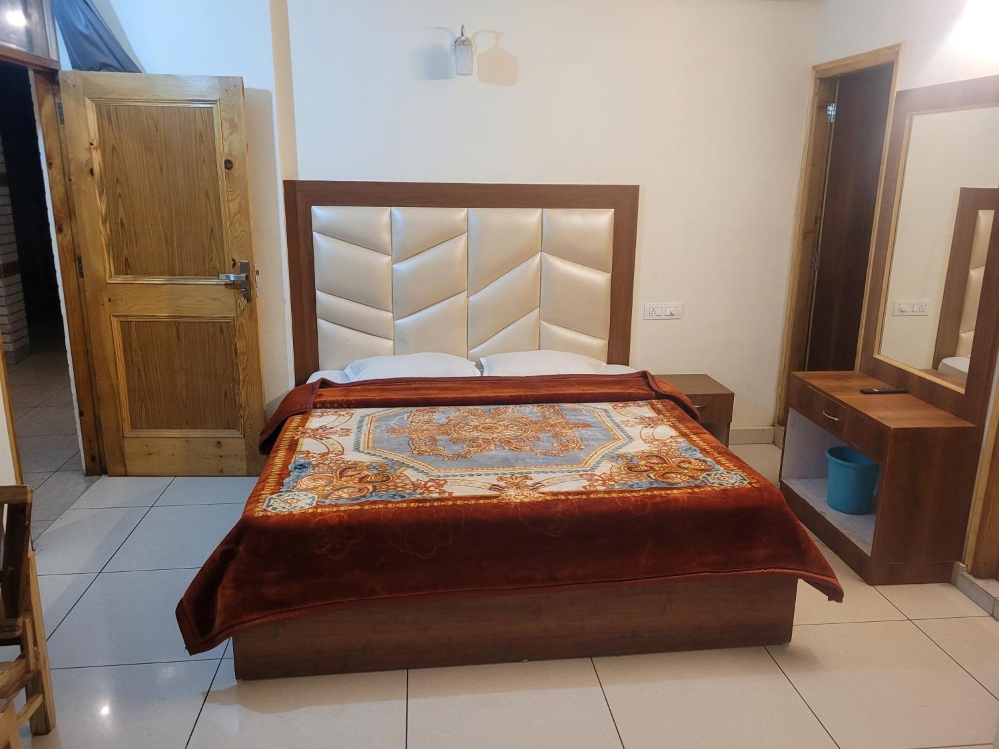 Hotel Snow Country Villa Manali  Bagian luar foto