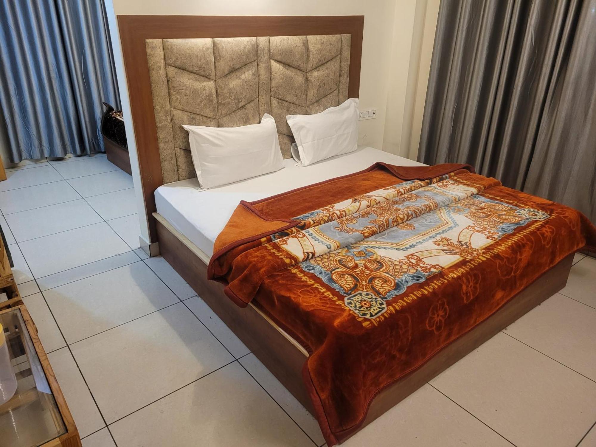 Hotel Snow Country Villa Manali  Bagian luar foto